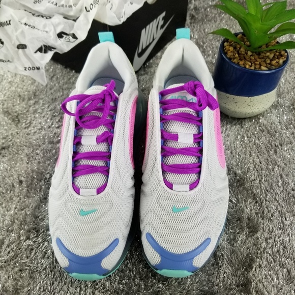 Nike Air Max 720 - Picture 4 of 6